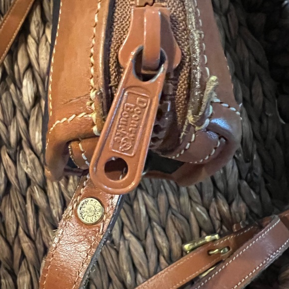 Vintage 90s AUTHENTIC Dooney and Bourke Zip Top Navy and British Tan - R19 - Picture 4 of 7